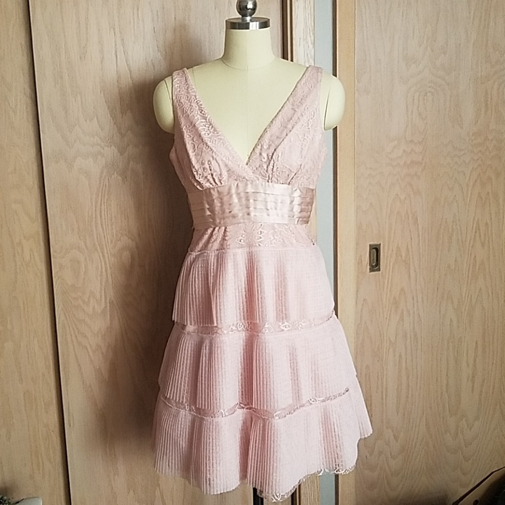 BCBG MAX AZRIA Pink Lace Cocktail dress size 4